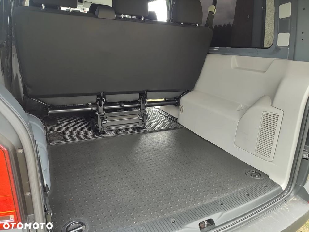 Volkswagen Transporter L2H1 - 12