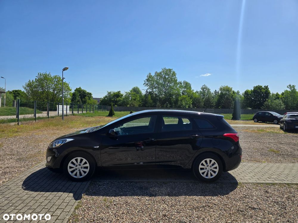 Hyundai i30 blue 1.4 Classic - 9