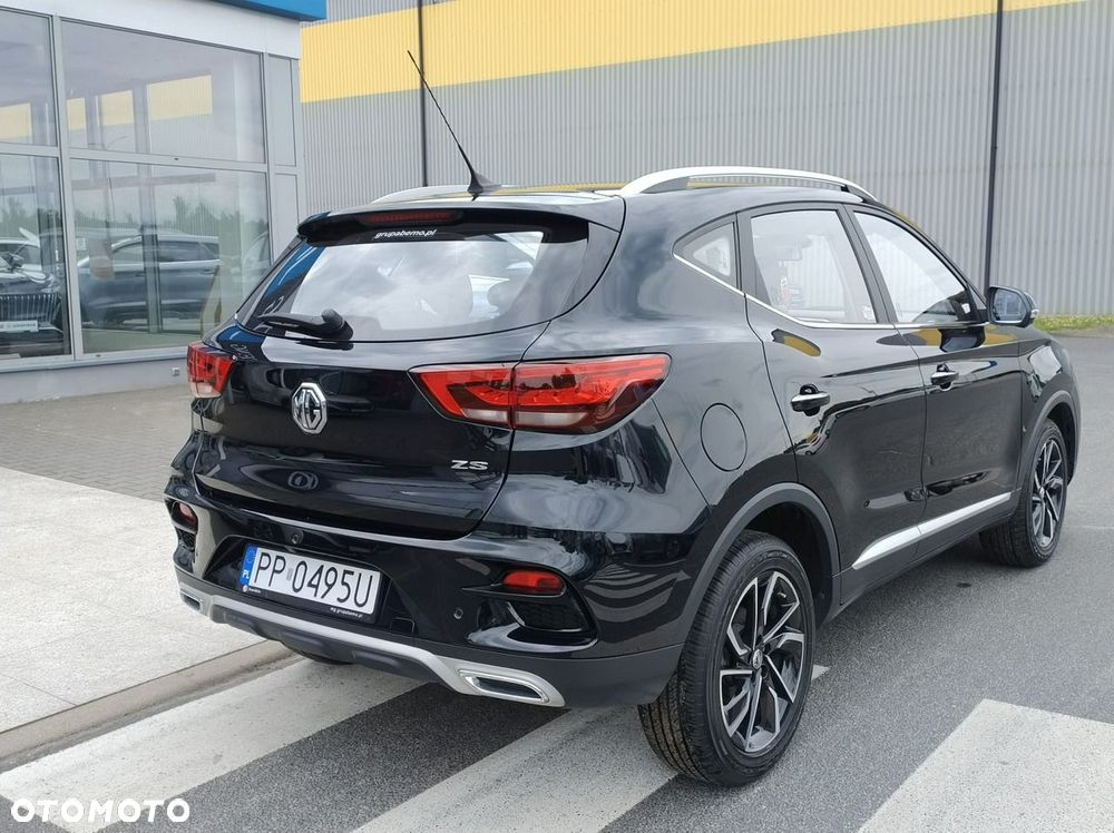 MG ZS - 3
