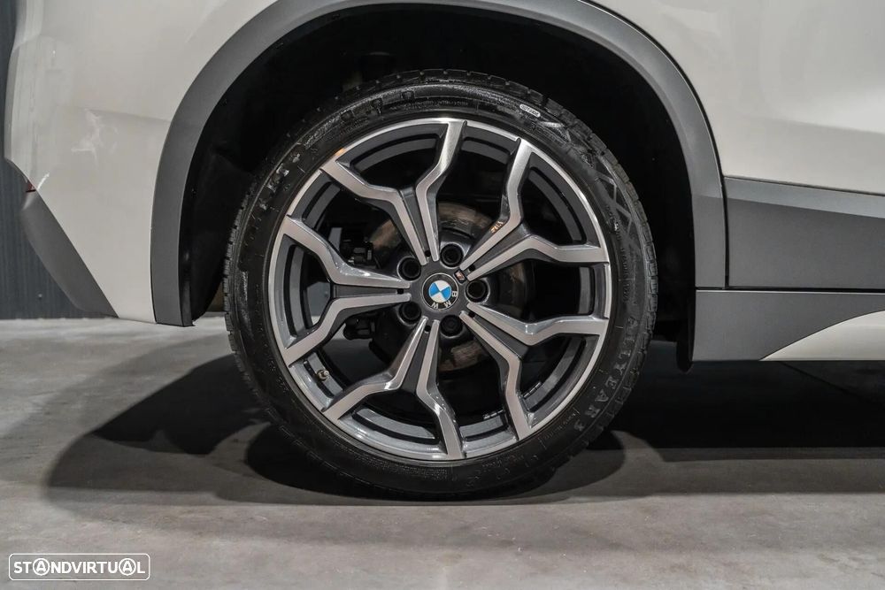 BMW X2 18 i sDrive Auto Pack M - 40