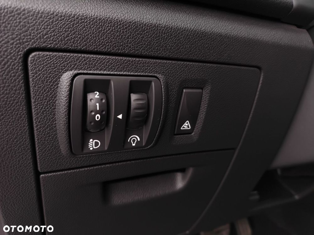 Renault Latitude 2.0 Expression Etanol - 11