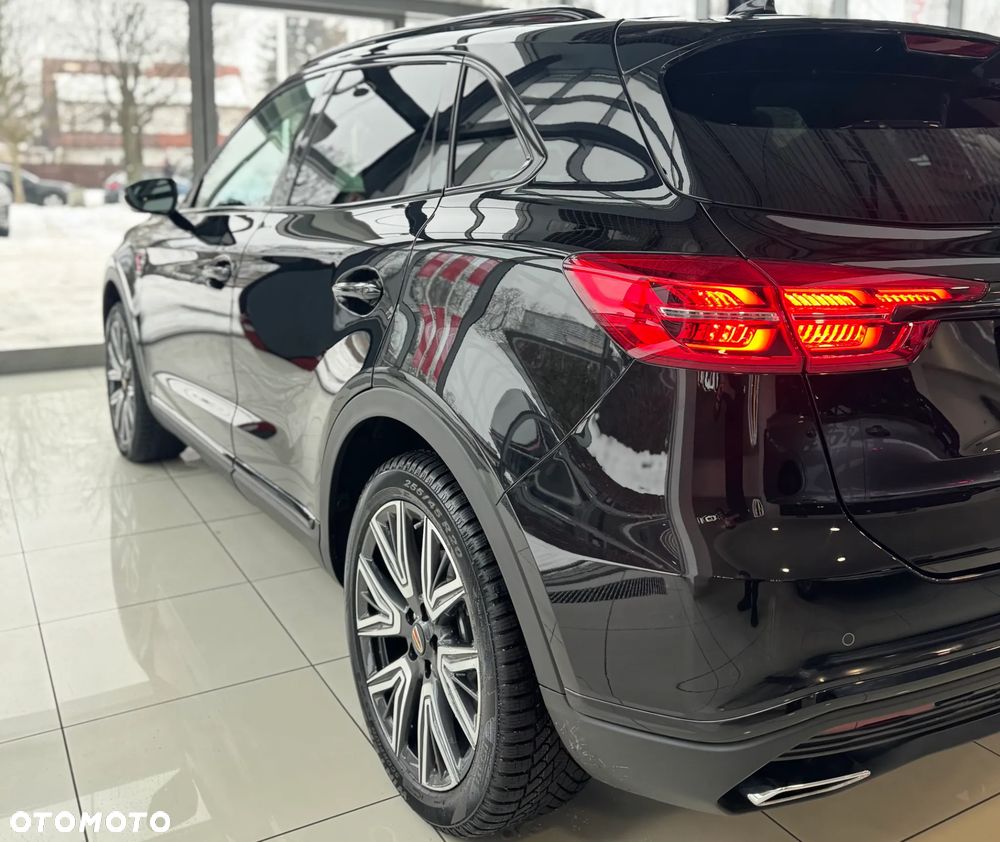 Hongqi HS5 2.0T AWD - 13