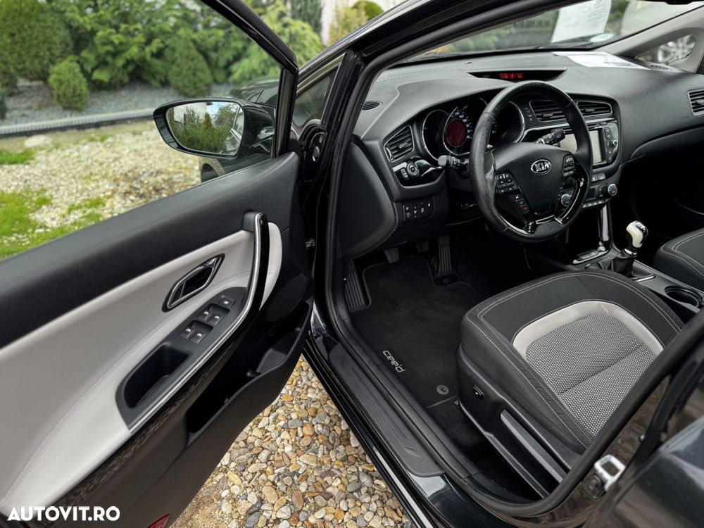 Kia Ceed - 8