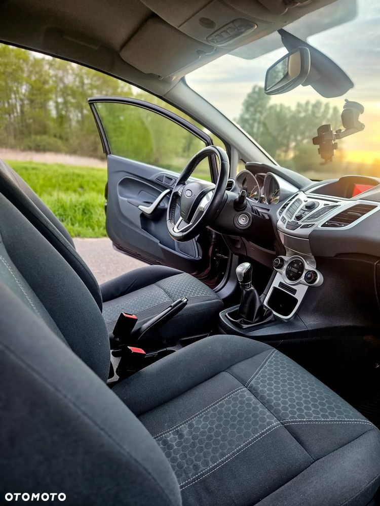 Ford Fiesta - 19