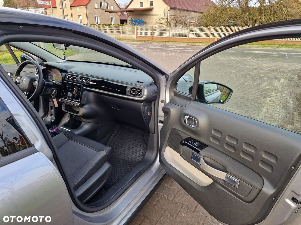 Citroën C3 1.2 PureTech Shine - 33