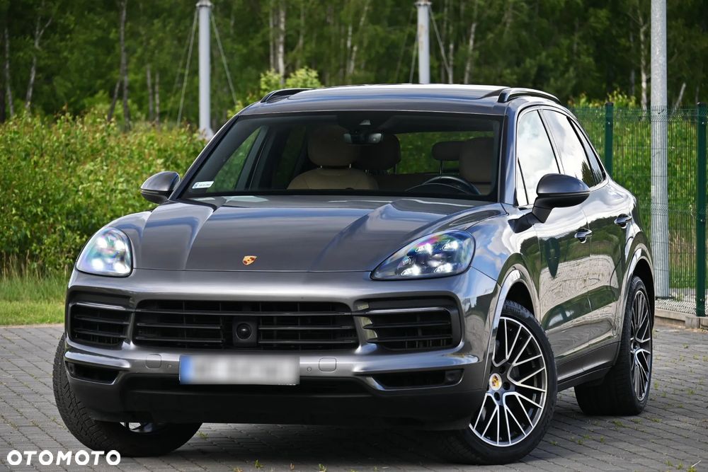 Porsche Cayenne Platinum Edition - 2