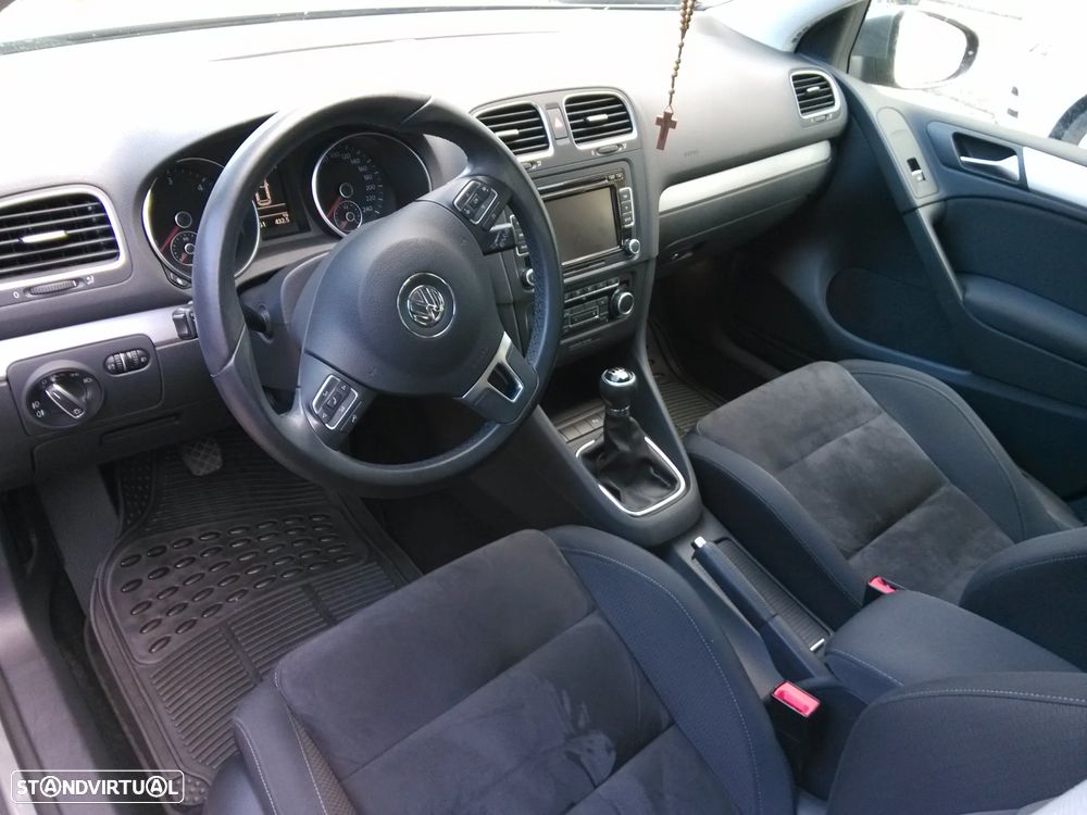 VW Golf 1.6 TDi Highline - 8