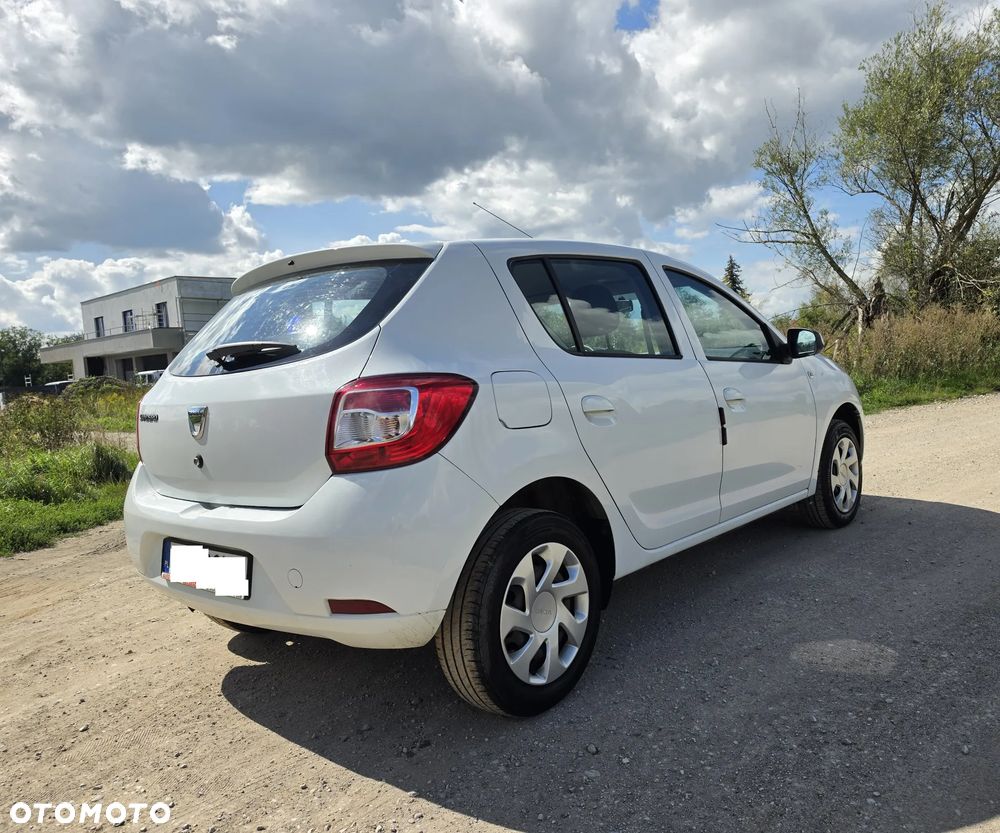 Dacia Sandero 1.2 16V Laureate EU6 - 2