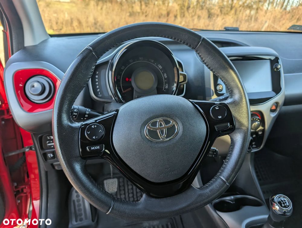 Toyota Aygo 1.0 VVT-i Color Edition - 32