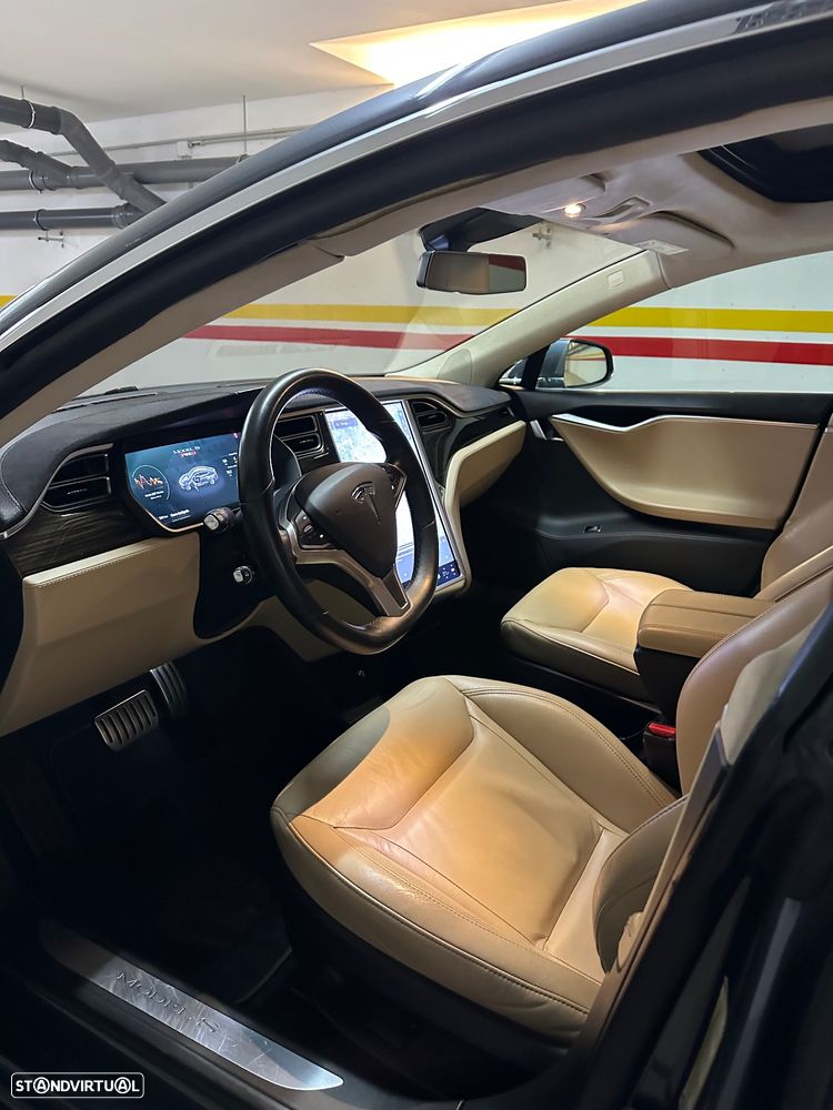 Tesla Model S P85D - 9