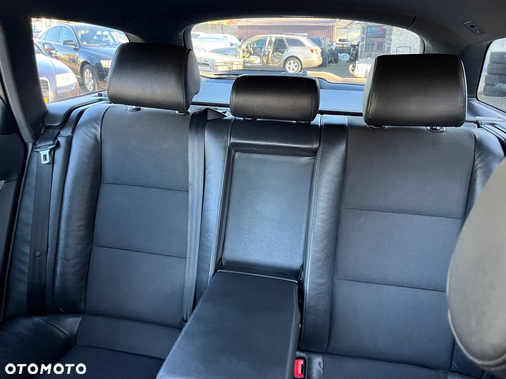 Audi A6 Avant 3.2 FSI quattro - 12