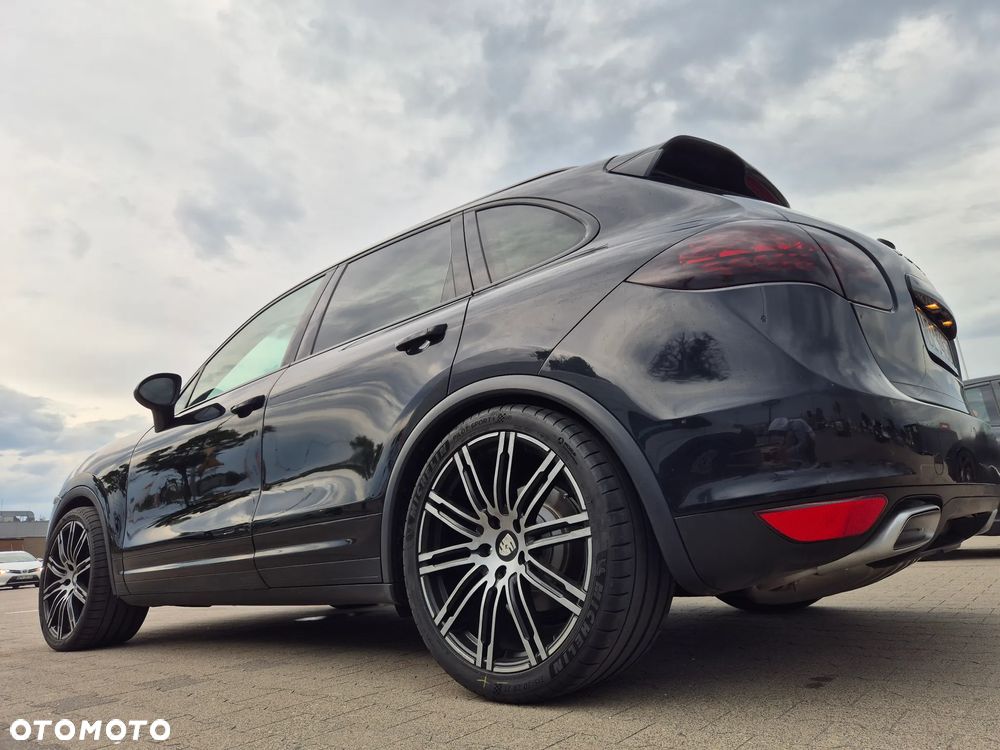 Porsche Cayenne S Diesel - 18