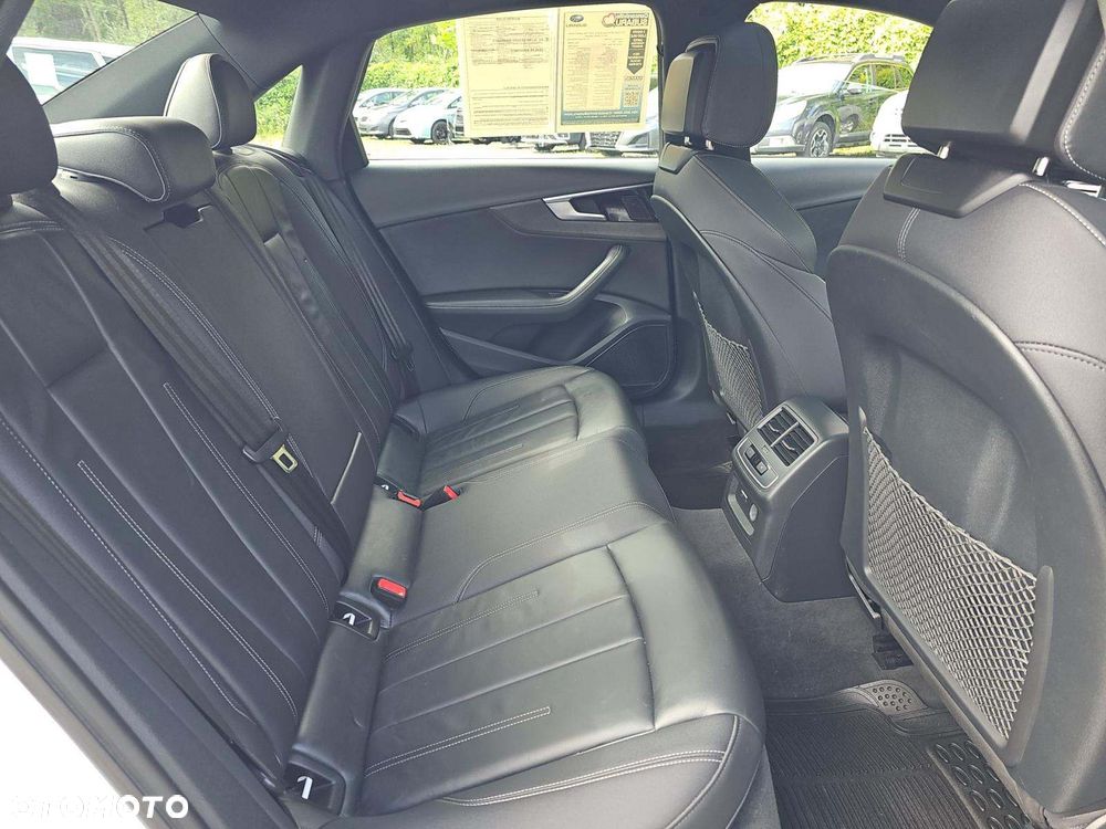 Audi A4 Limousine 45 TFSI quattro S tronic S line - 8