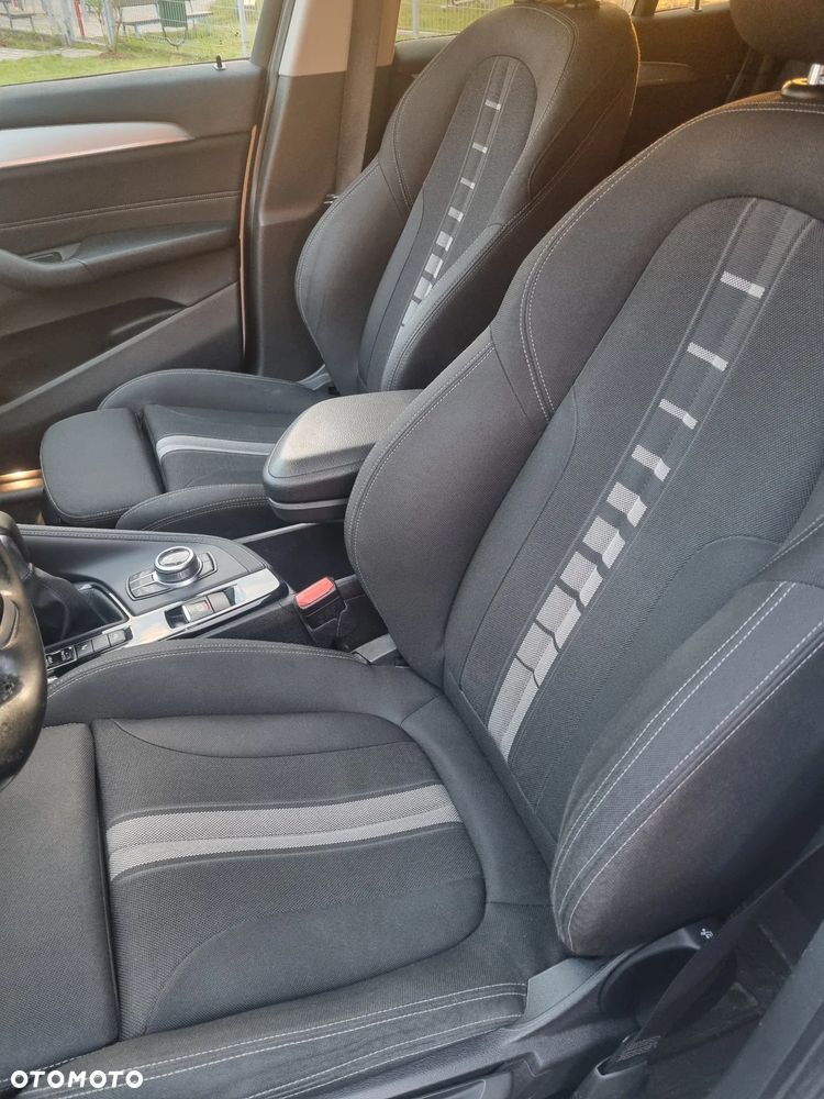 BMW X1 xDrive20d xLine - 11