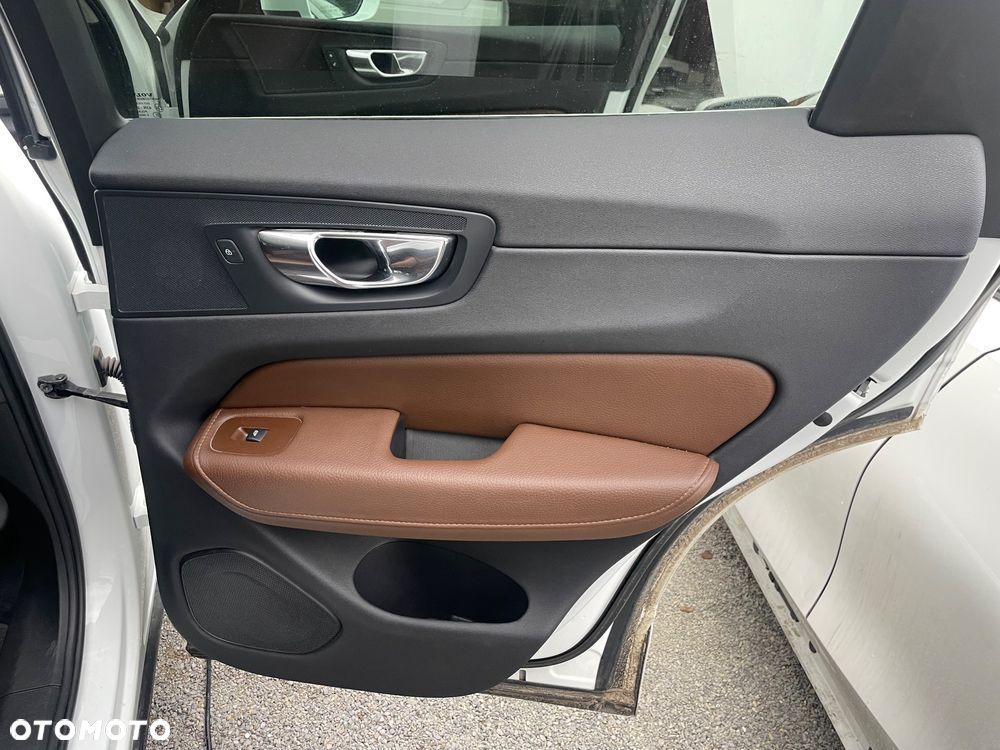 Volvo XC 60 T5 Inscription - 30