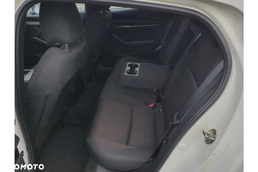 Mazda 3 - 7