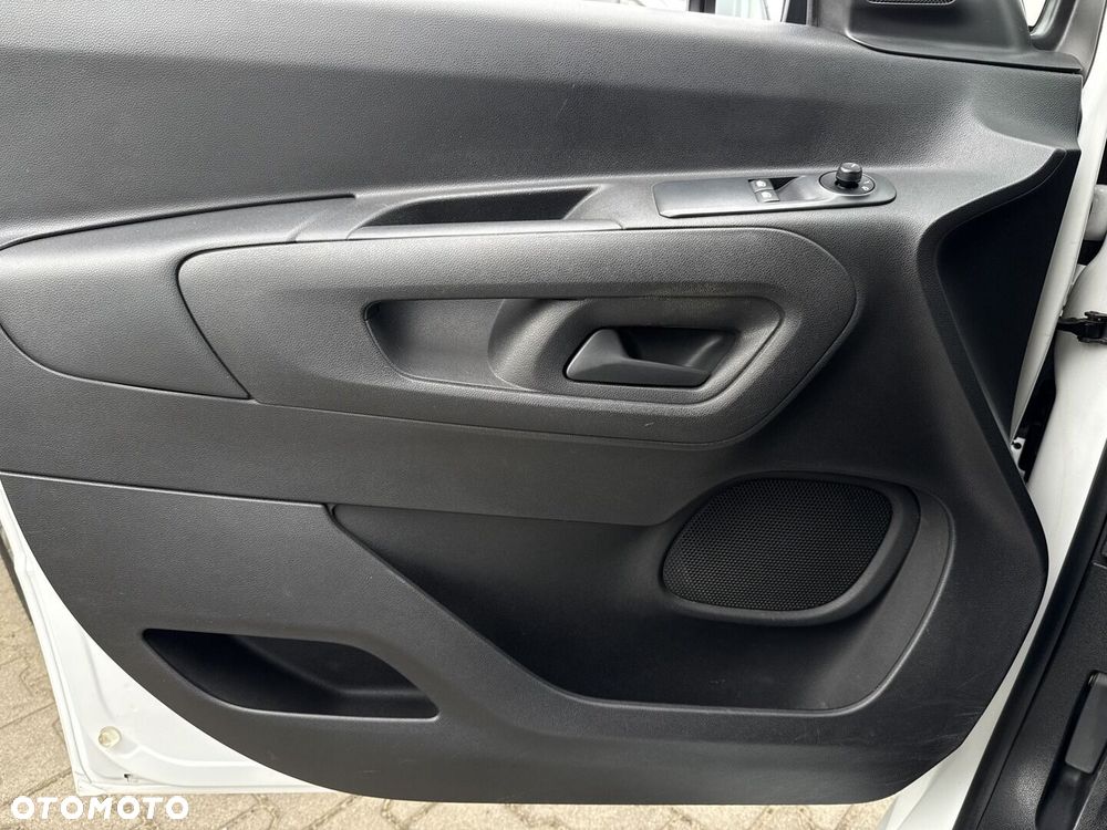 Toyota Proace City Verso 1.5 D-4D Combi - 22