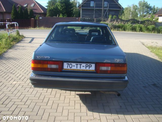 Volvo 780 - 9