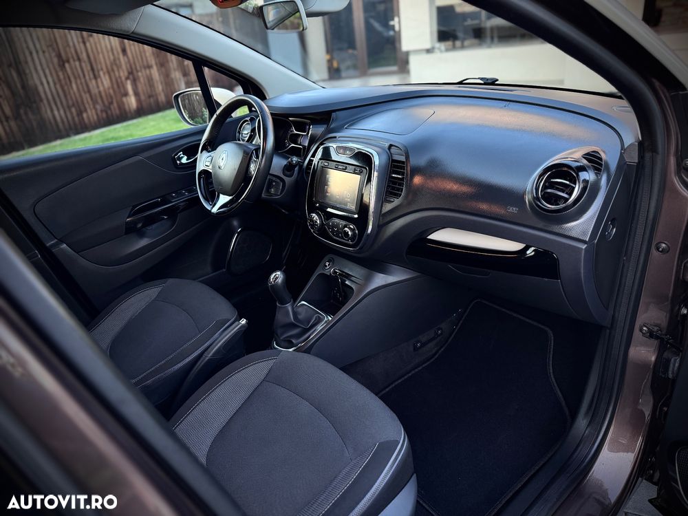 Renault Captur TCe Energy Xmod - 11