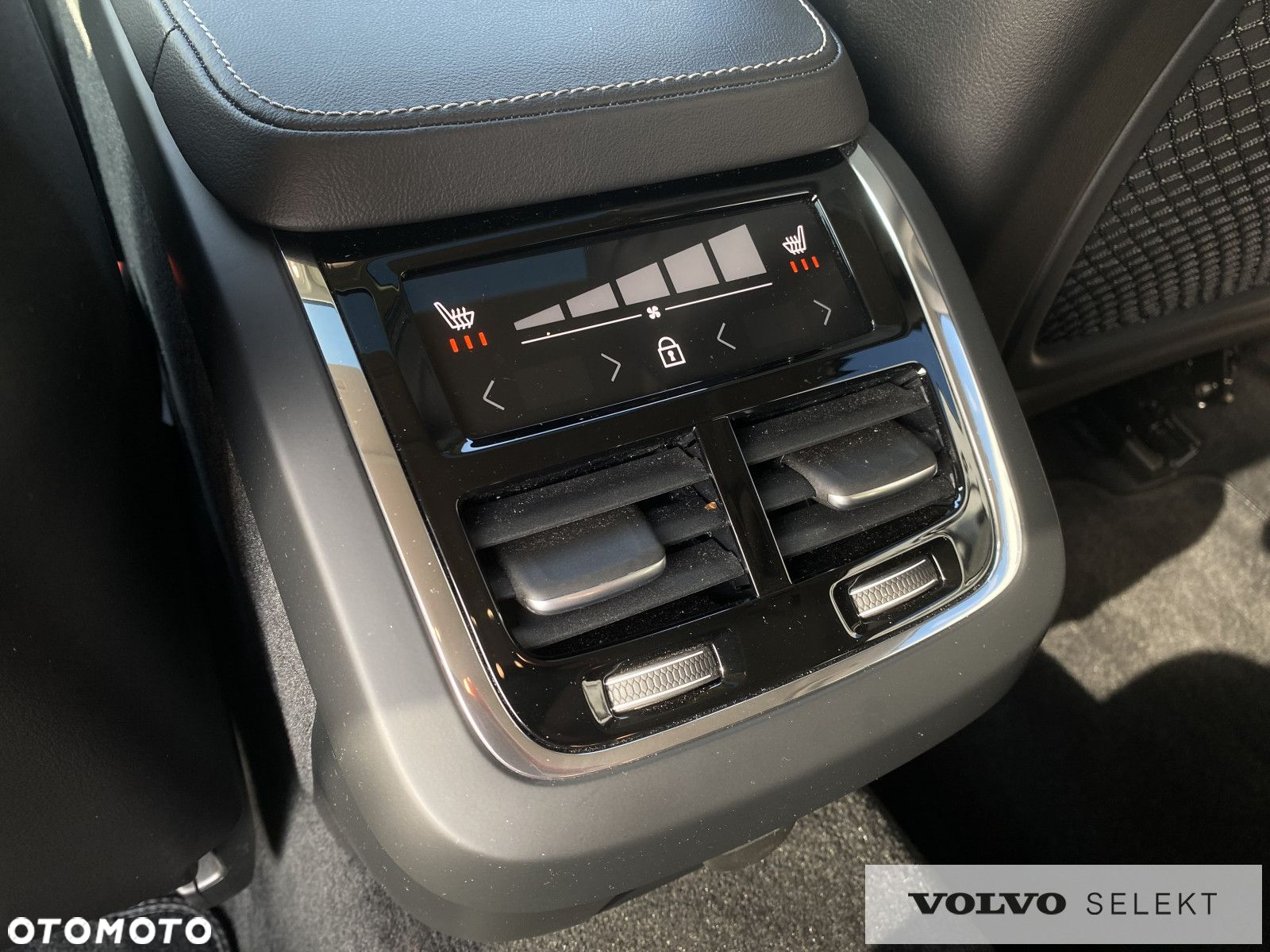 Volvo S90 - 25