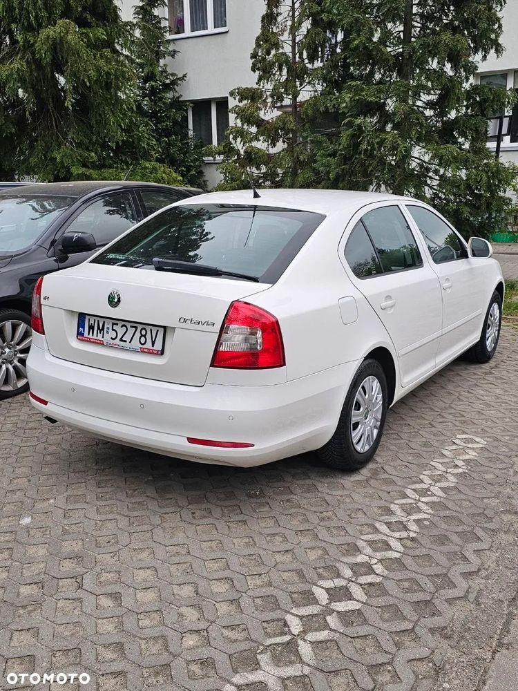 Skoda Octavia 1.6 Elegance EU5 - 21