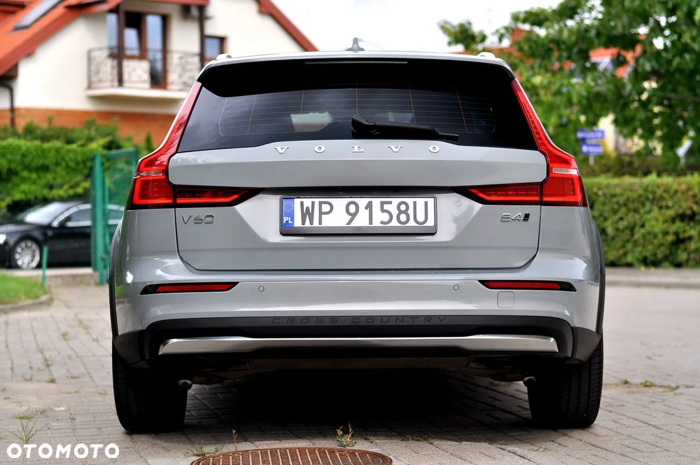 Volvo V60 Cross Country B4 D AWD Geartronic Pro - 12