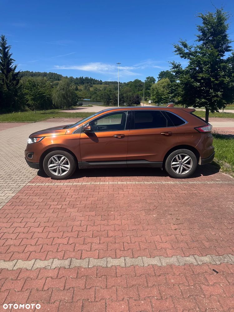 Ford Edge - 8