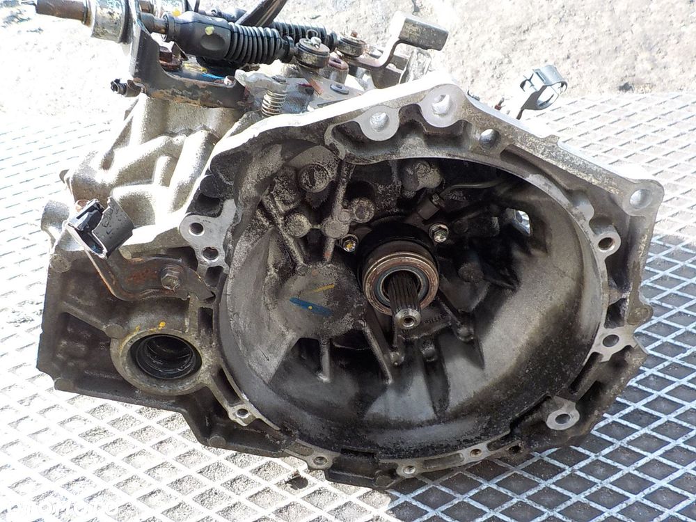 TOYOTA YARIS II 1.3 VVT-I SKRZYNIA BIEGÓW 31115-0D090 - 3