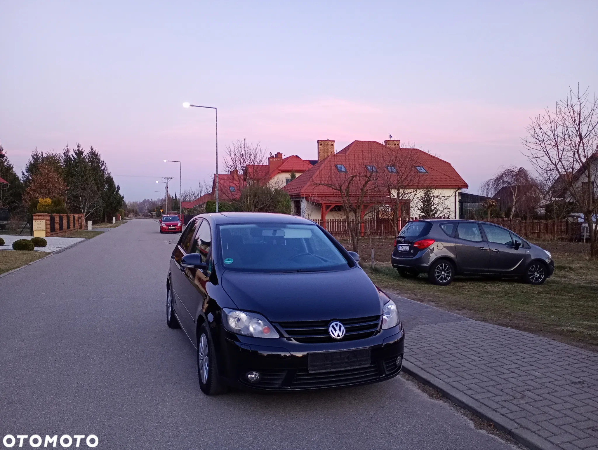 Volkswagen Golf Plus 1.9 TDI Comfortline - 25