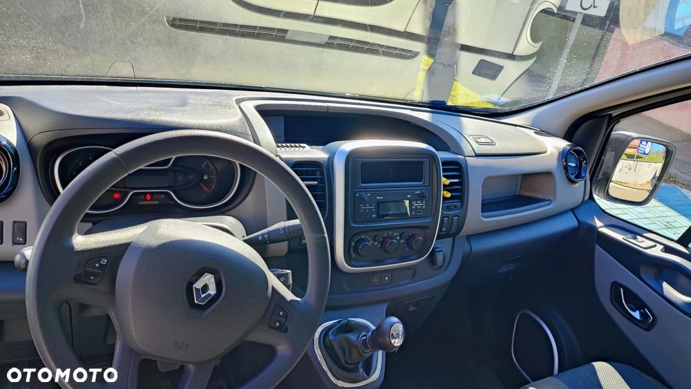 Renault Trafic - 13