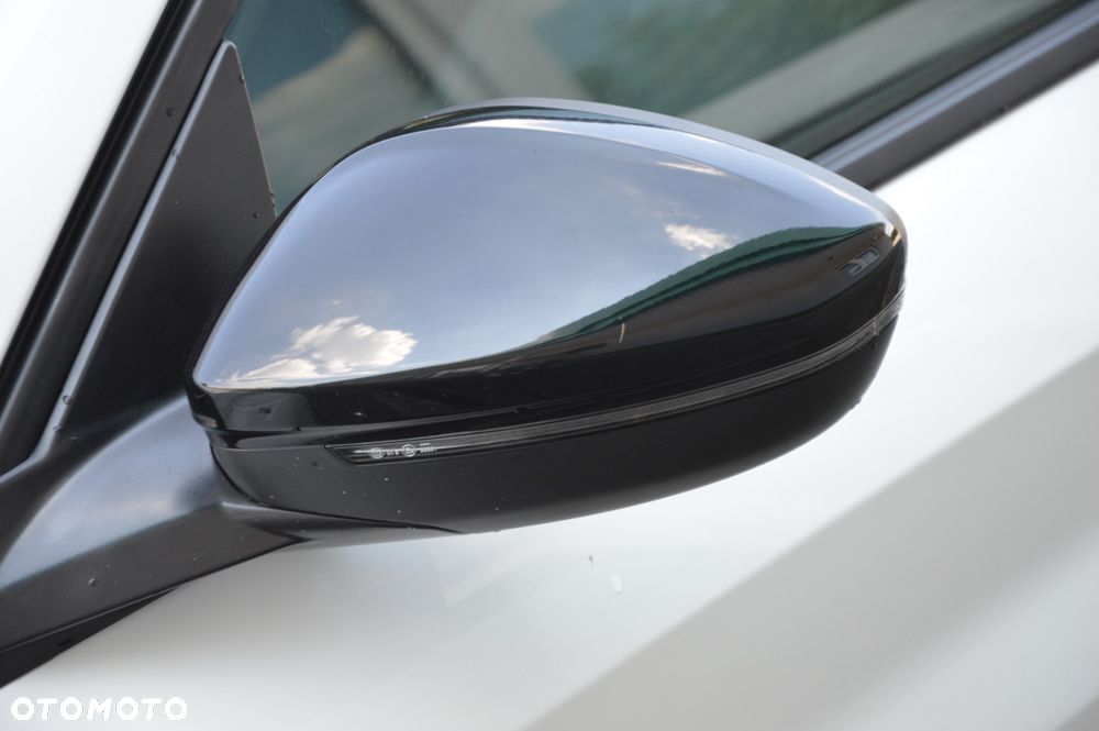 Peugeot 208 PureTech 100 Allure - 17