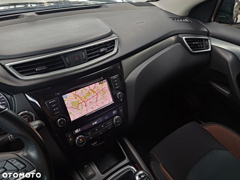 Nissan Qashqai 1.3 DIG-T Tekna EU6d - 18