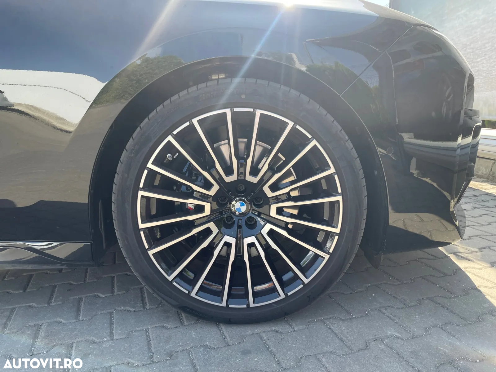 BMW Seria 7 740d xDrive MHEV - 15