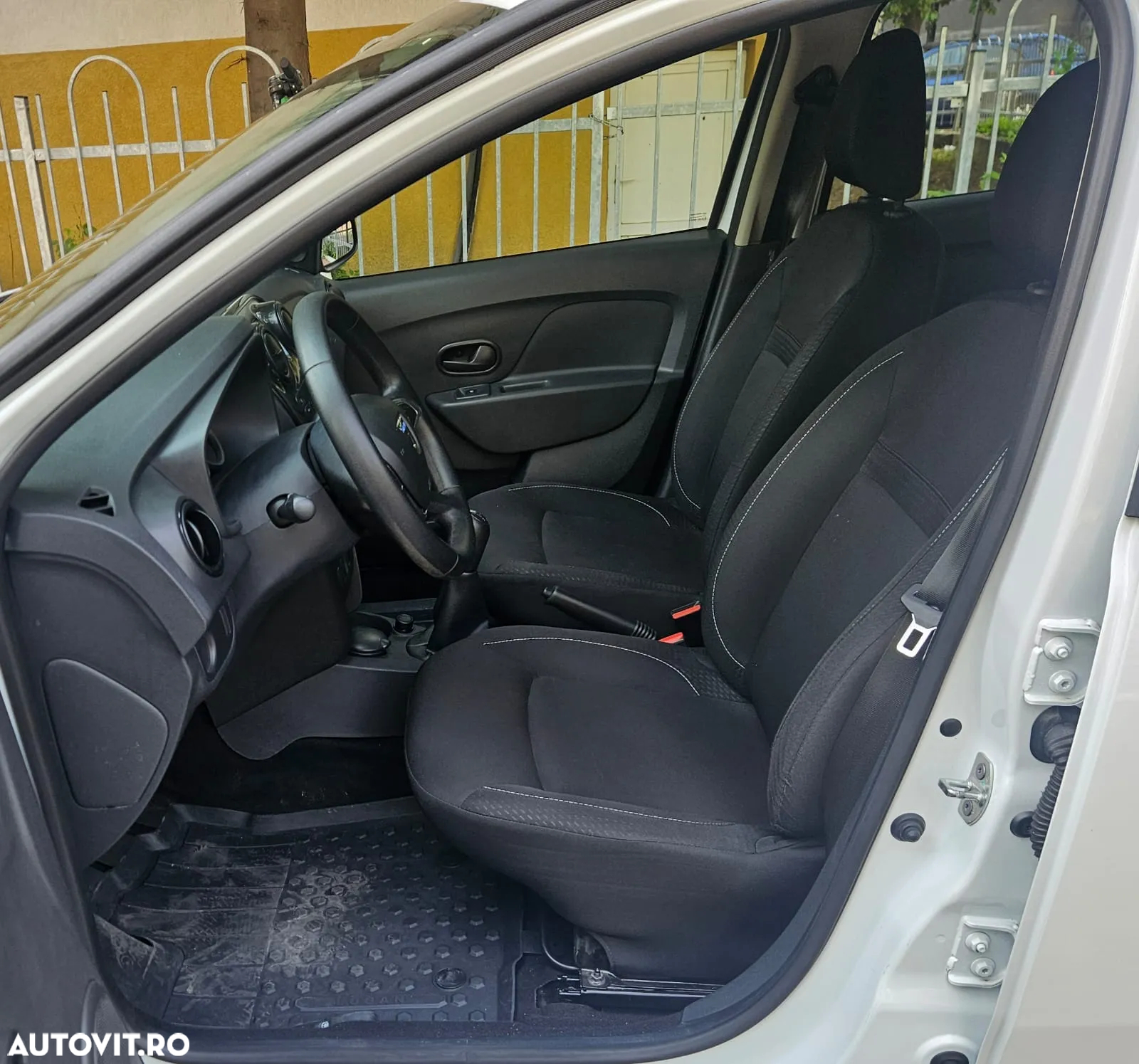 Dacia Logan - 6