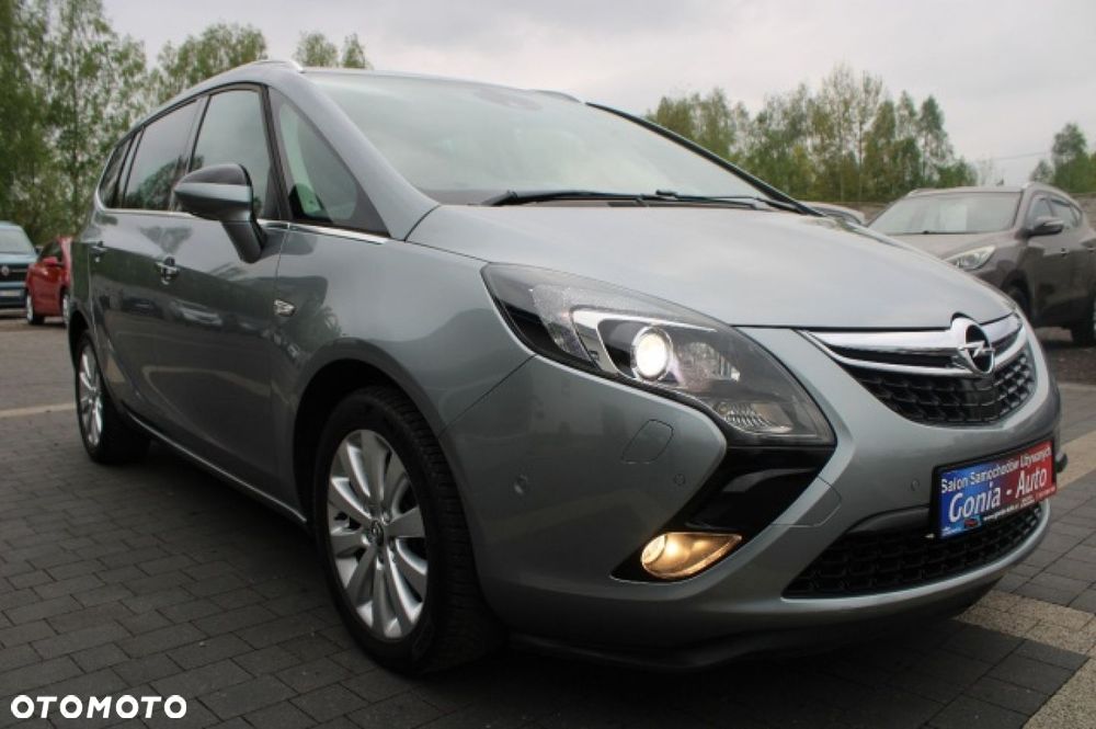 Opel Zafira - 10