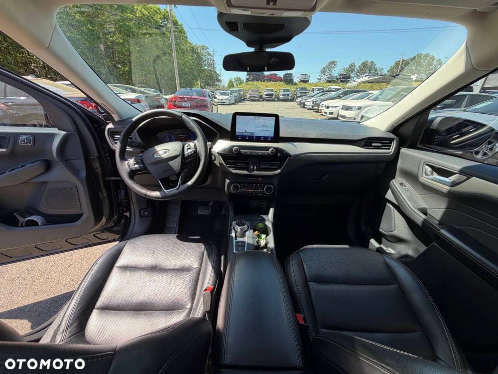 Ford Escape 2.0 EcoBoost AWD Titanium - 12