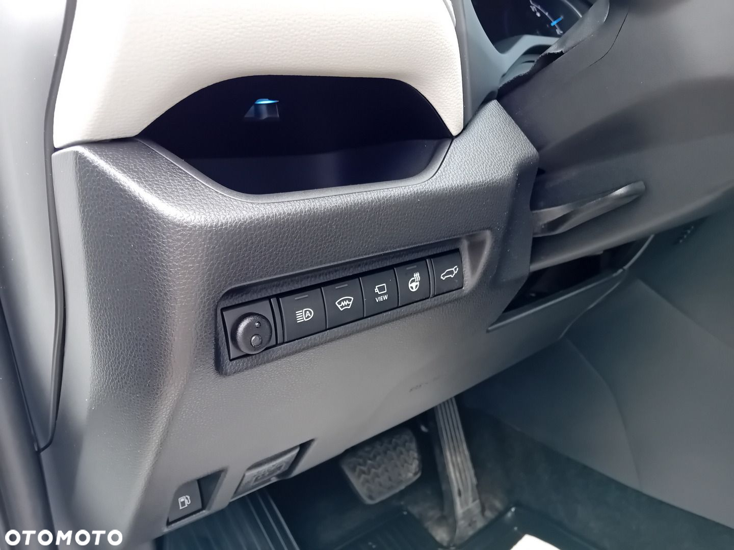Toyota RAV4 - 25