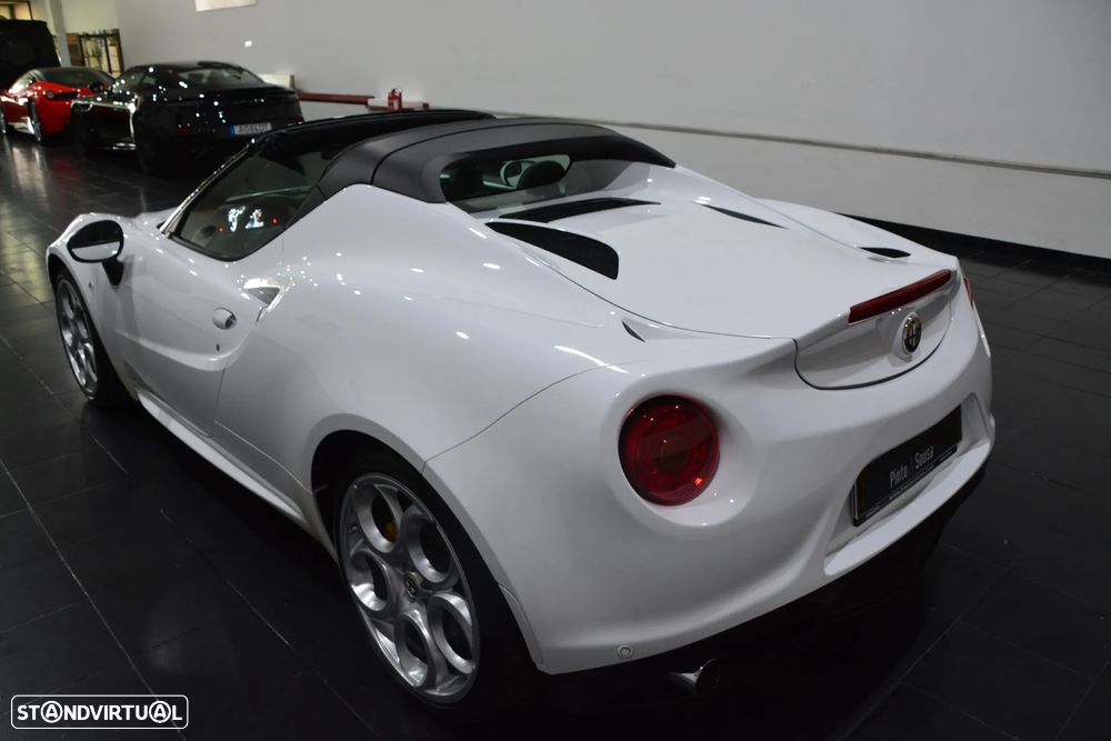 Alfa Romeo 4C Spider 1750 TBi - 21