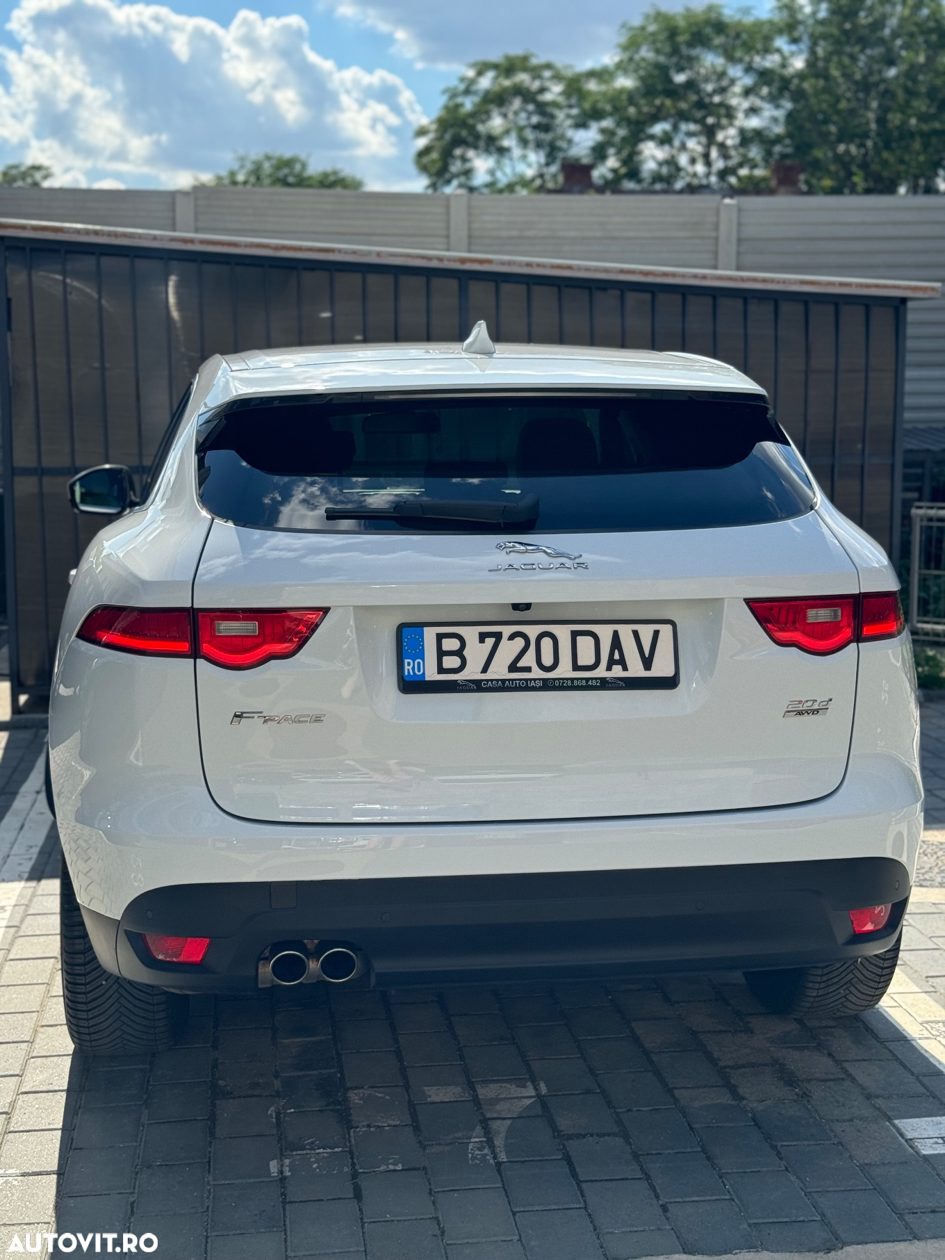 Jaguar F-Pace 20d AWD Pure - 11
