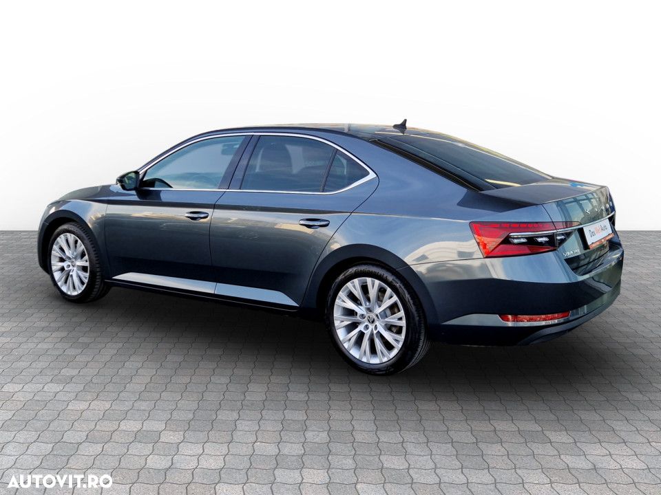 Skoda Superb 2.0 TDI DSG Style - 4