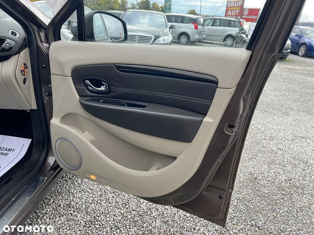 Renault Grand Scenic Gr 1.5 dCi TomTom Edition - 21