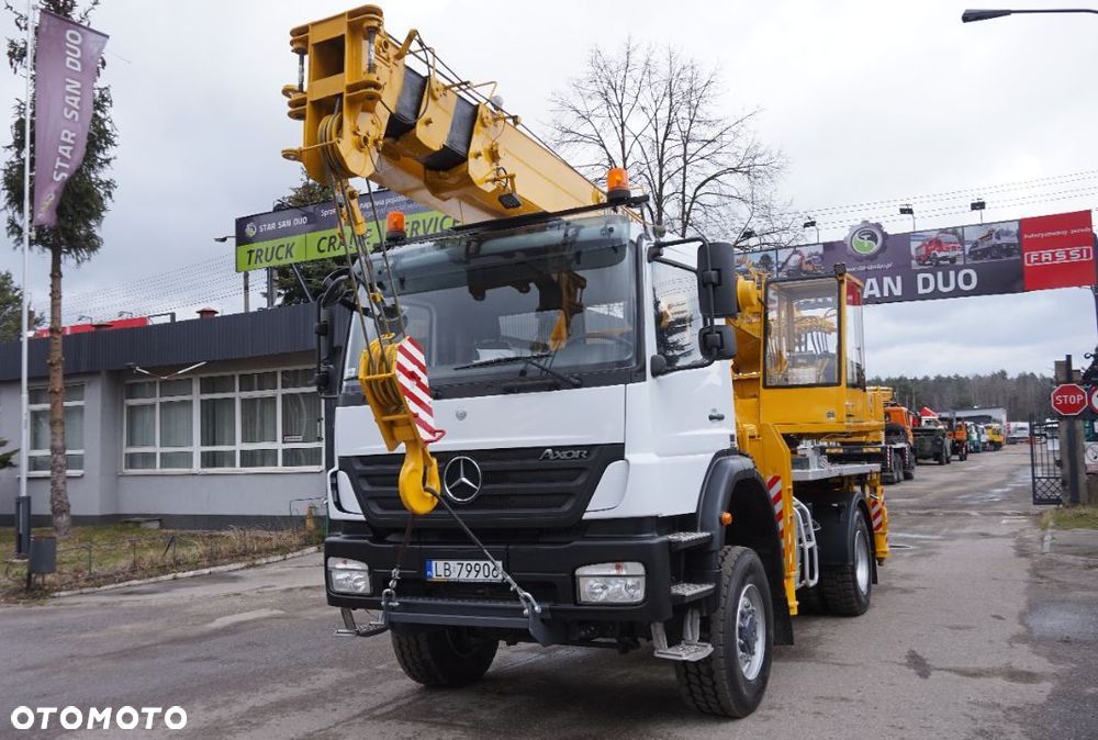 Mercedes-Benz 4X4 - 4