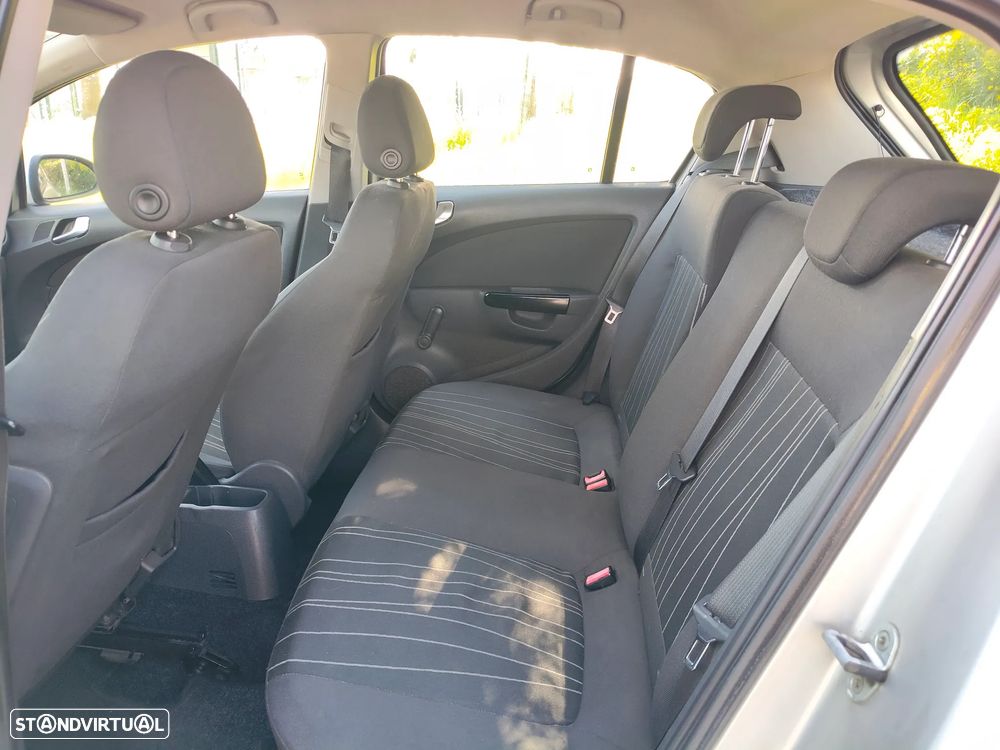 Opel Corsa 1.3 CDTi Enjoy - 12