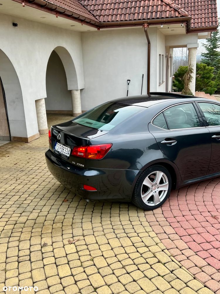 Lexus IS 220 D Prestige - 13