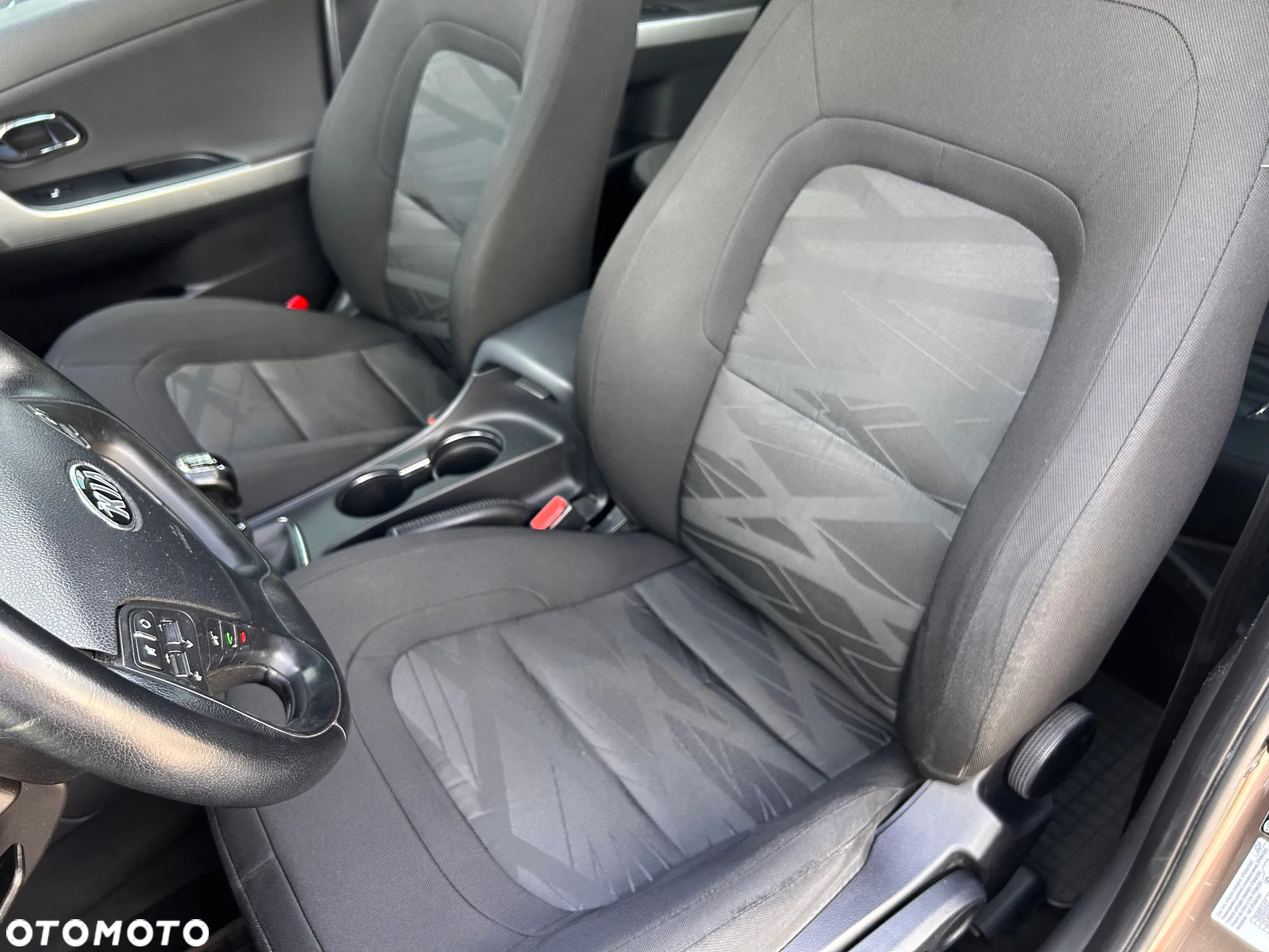 Kia Ceed 1.4 L - 14