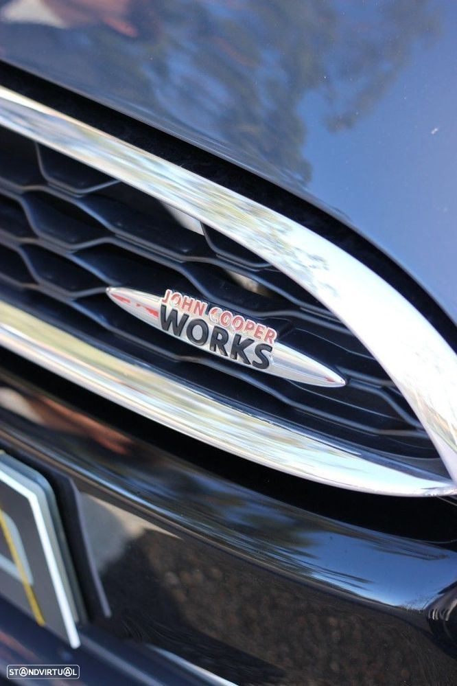 MINI 5 Portas Cooper SD Auto Desportiva - 9
