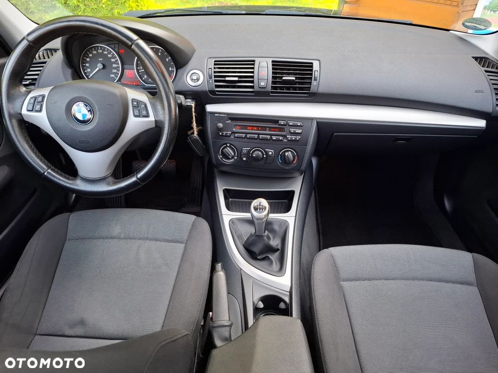 BMW Seria 1 118i - 9