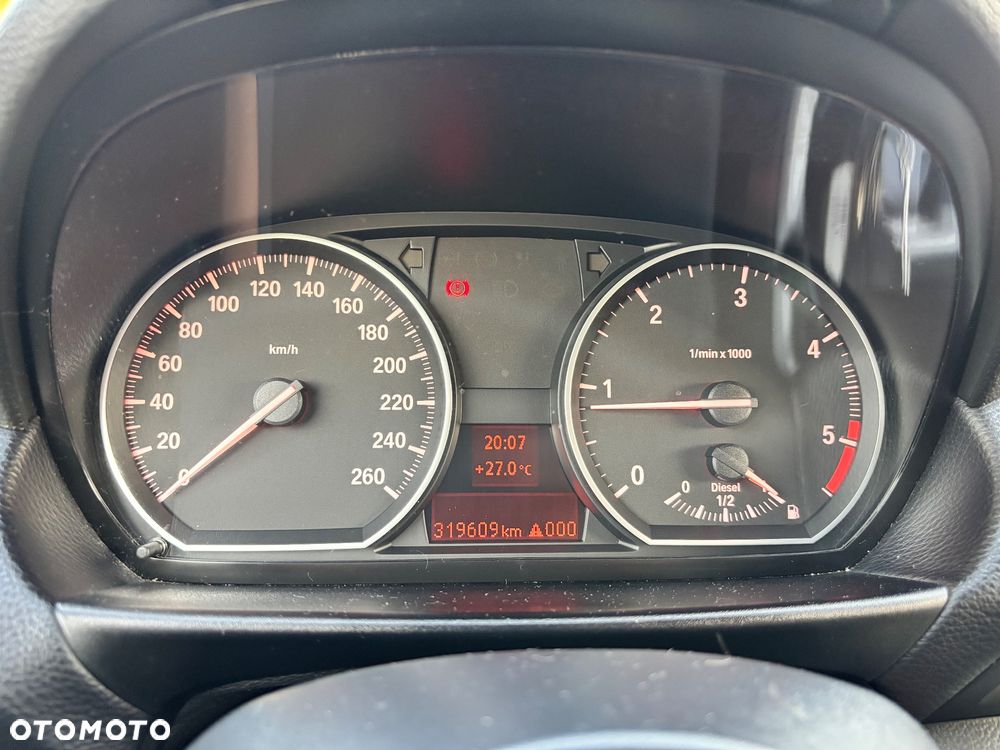 BMW Seria 1 120d - 11
