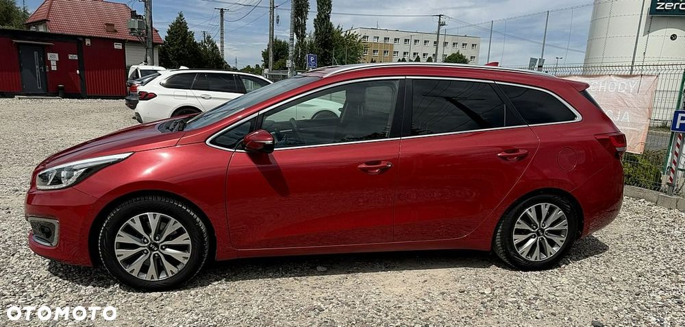 Kia Ceed - 8
