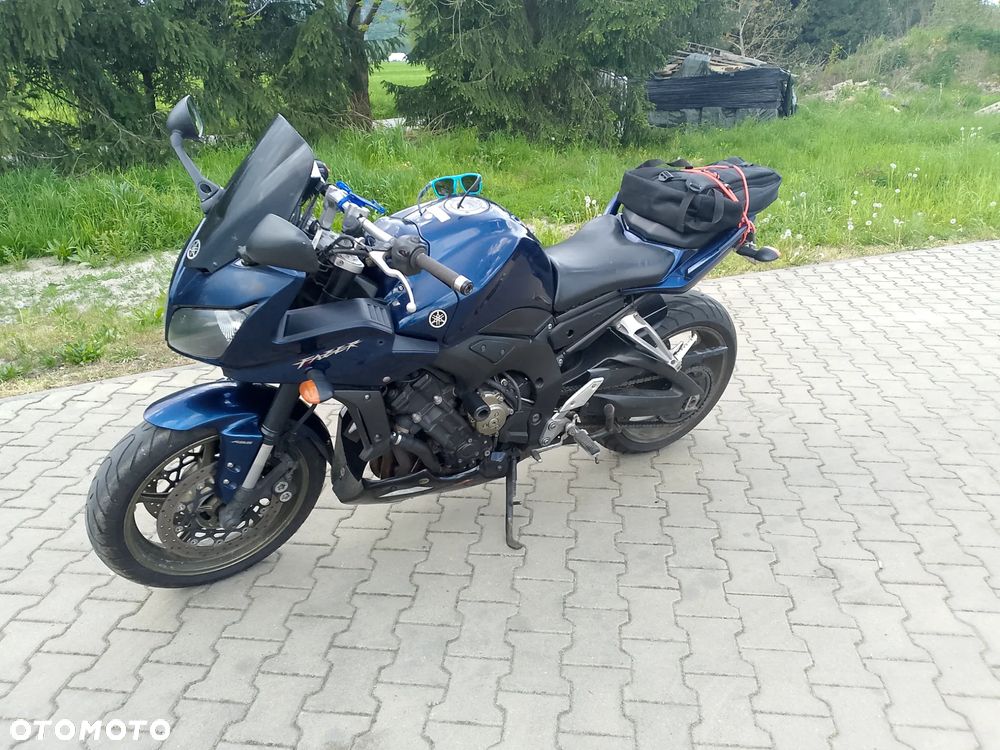 Yamaha FZ - 2